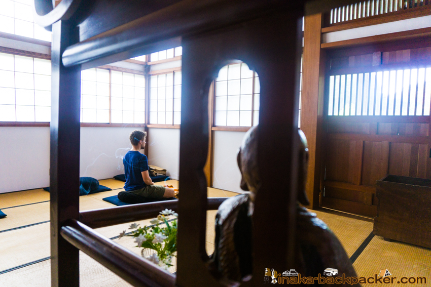 Connor Jessup Temple in Japan 石川県 能登 輪島 龍昌寺 コナージェサップ 座禅