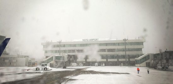 能登空港 雪