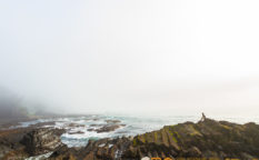 タタミ岩,柱状節理,六ケ所村 松本屋,青森,青森 バックパッカー,青森,バンライフ,キャンピングカー旅,穴場スポット,タタミ岩,おいらせ町,六ヶ所村,深浦町,田舎旅,車中泊,ロードトリップ